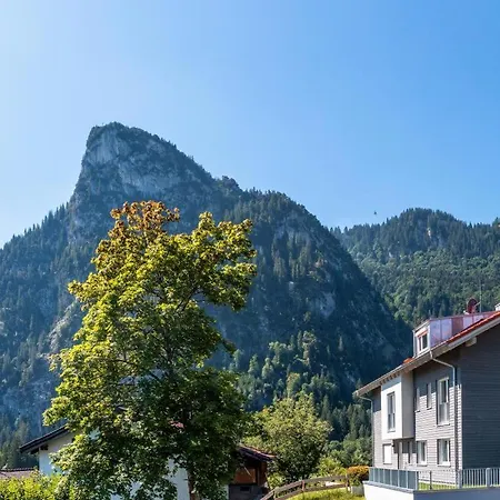 Friedenshoehe In Апартаменты Обераммергау
